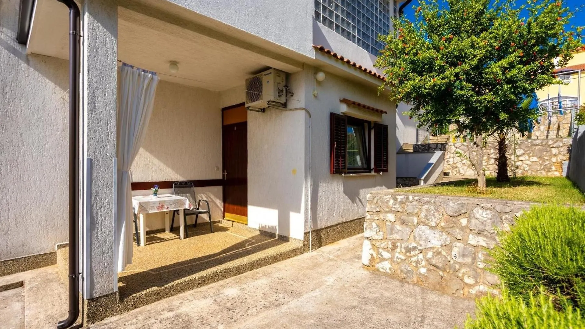 Apartment Ferienwohnung Fuer 2 Personen Ca 36 Qm In Njivice, Kvarner Bucht Krk Croatia