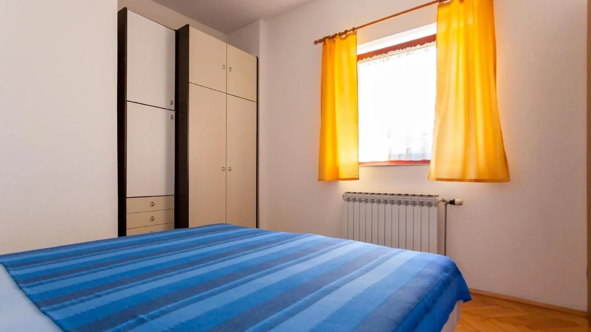 Apartment Ferienwohnung Fuer 2 Personen Ca 36 Qm In Njivice, Kvarner Bucht Krk